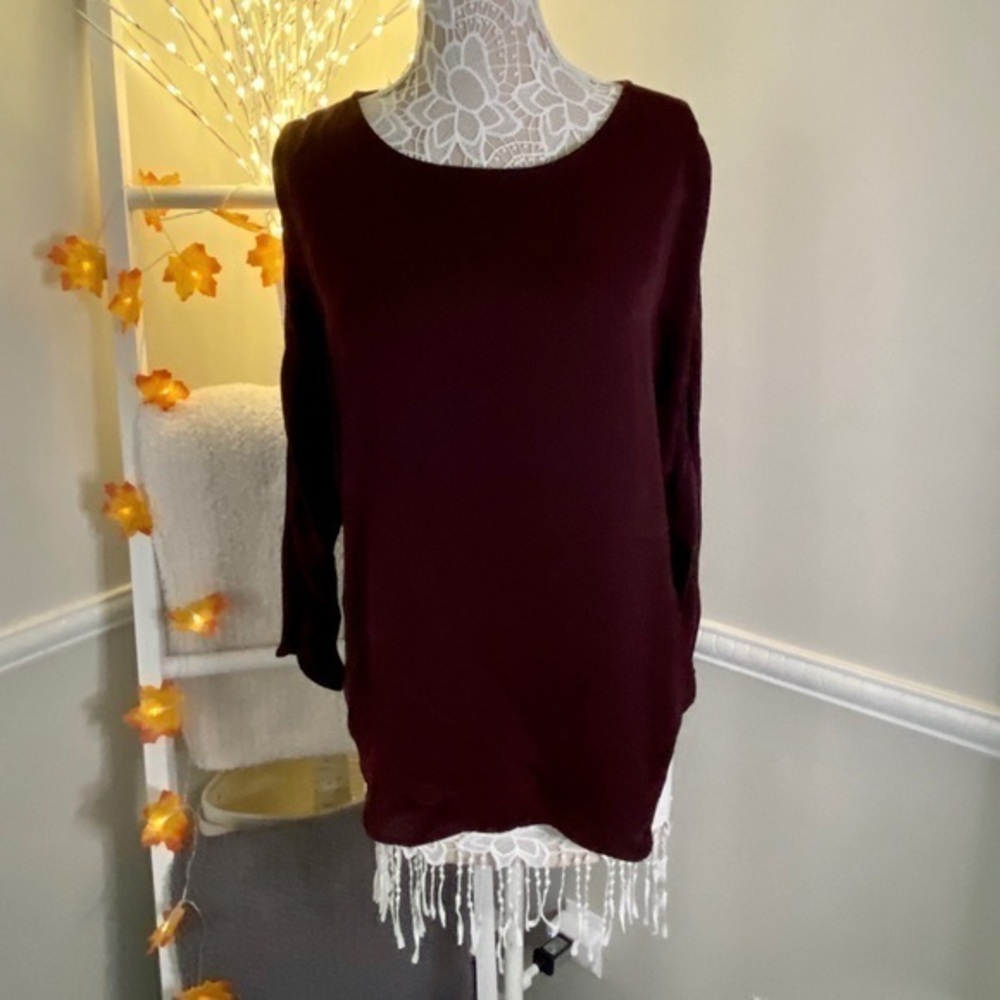 🌸CLEARANCE - Ann Taylor Blouse/Sweater - C24🌺🌺